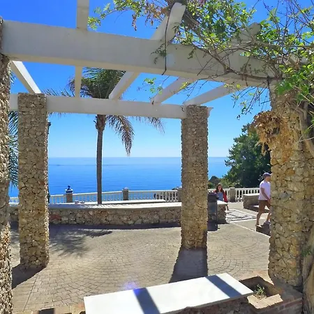 Edf Almijara - Sleeps 4 * Nerja