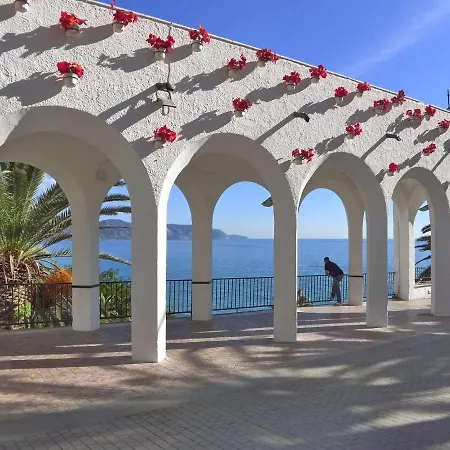 Edf Almijara - Sleeps 4 Appartement Nerja