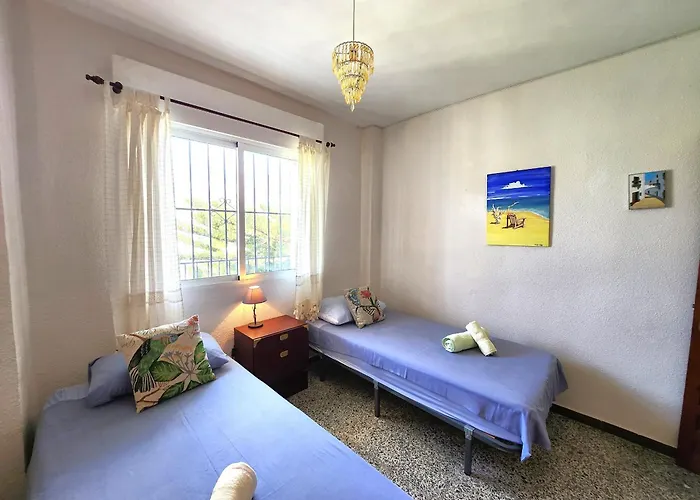 Апартаменты Edf Almijara - Sleeps 4 Нерха